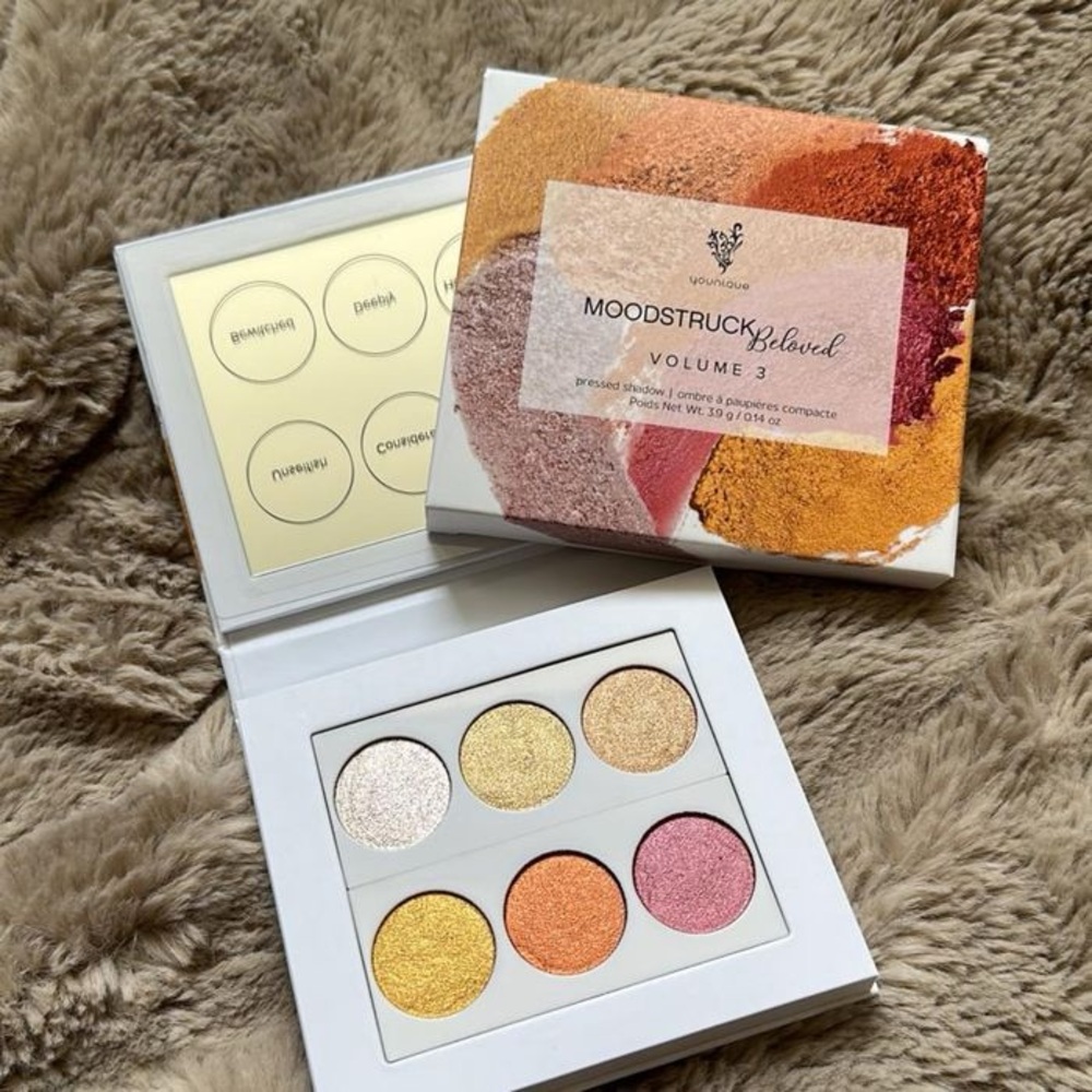 Younique Moodstruck Beloved Volume 3 Eyeshadow Palette